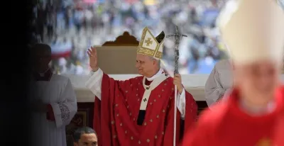el-papa-leon-xiv-clama-por-la-paz-en-pentecostes-y-el-poder-transformador-del-amor-divino