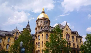 un-informe-revela-abusos-sexuales-por-parte-del-exrector-de-notre-dame-durante-17-anos