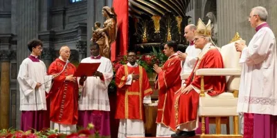 el-papa-leon-xiv-destaca-la-posibilidad-de-renacer-espiritualmente-en-el-angelus