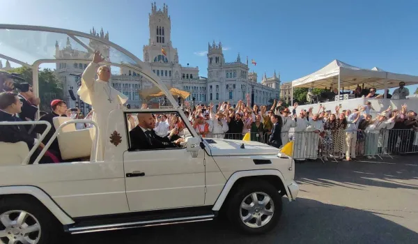 el-papa-leon-xiv-preside-el-corpus-christi-en-madrid-ante-1-5-millones-de-fieles