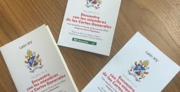 la-cee-distribuye-el-discurso-de-leon-xiv-en-las-cortes