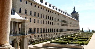 leon-xiv-la-biblia-y-santiago-protagonistas-de-los-cursos-de-verano-del-ceu