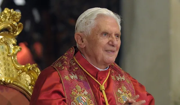 gaenswein-rompe-su-silencio-sobre-benedicto-xvi-y-la-liturgia-tradicional