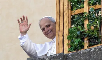 el-papa-leon-xiv-participara-en-un-encuentro-musical-con-andrea-bocelli-en-castel-gandolfo