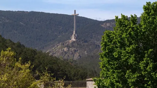 bendicion-abacial-de-fray-alfredo-maroto-en-el-valle-de-los-caidos-simboliza-reconciliacion