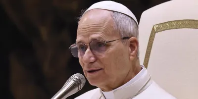 el-papa-leon-xiv-invita-a-los-fieles-a-bendecir-la-mesa-como-acto-de-fe-cotidiano