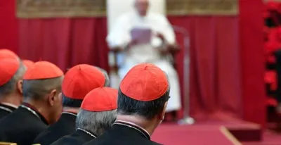 cardenales-conservadores-piden-mas-acceso-a-la-misa-en-latin-durante-inactividad-vaticana
