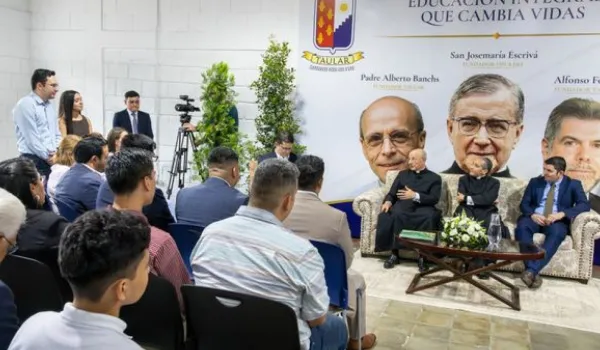 el-prelado-del-opus-dei-concluye-su-visita-a-honduras-con-encuentros-en-tegucigalpa
