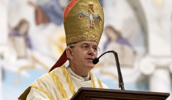 el-obispo-schneider-analiza-el-dilema-de-la-sspx-entre-reconocimiento-canonico-y-fe-catolica