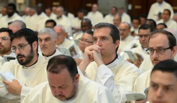 el-vaticano-subraya-la-necesidad-de-descanso-para-la-salud-de-los-sacerdotes