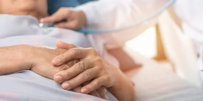 el-arzobispo-de-chicago-y-grupos-catolicos-demandan-a-illinois-por-ley-de-suicidio-asistido