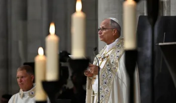 leon-xiv-en-notre-dame-la-iglesia-no-puede-replegarse-ante-el-mundo
