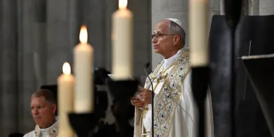 leon-xiv-en-notre-dame-la-iglesia-no-puede-replegarse-ante-el-mundo