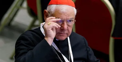 el-cardenal-muller-llama-a-retomar-la-oracion-diaria-del-rosario-en-la-vida-de-los-fieles