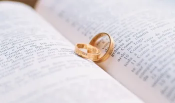 cobo-cuestiona-si-la-iglesia-prepara-mas-para-la-boda-que-para-el-matrimonio-en-el-vaticano