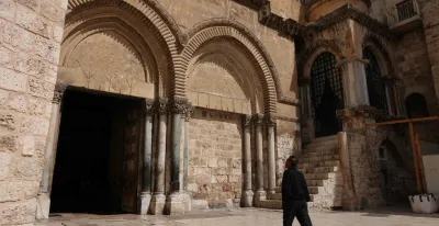 colonos-israelies-agreden-a-una-delegacion-europea-y-a-un-arzobispo-en-cisjordania