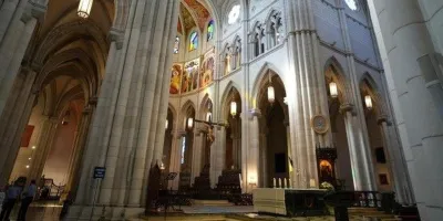 hakuna-protagoniza-la-oracion-comunitaria-de-este-jueves-en-la-catedral-de-madrid