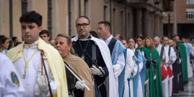 dos-mil-jovenes-cofrades-toman-zaragoza-en-el-mayor-encuentro-nacional