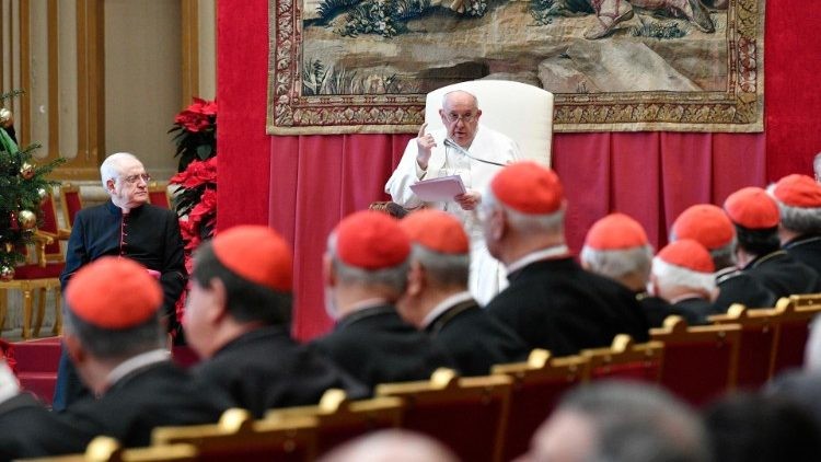 El Papa Francisco extiende el mandato de los cardenales Re y Sandri y refuerza el Colegio Cardenalicio