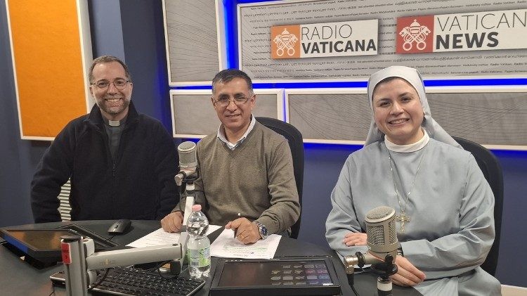 El Papa Francisco insta a apoyar a los jóvenes con vocación religiosa: Discusión en el Estudio 9