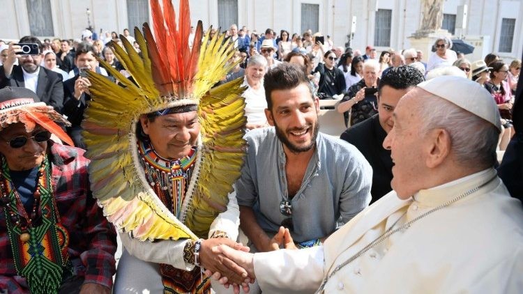 El Papa Francisco aboga por los derechos de los pueblos indígenas en el Foro Mundial