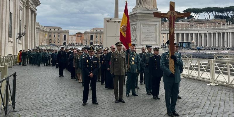 Eulalia González Peña lidera la expedición policial al jubileo de las Fuerzas Armadas en Roma