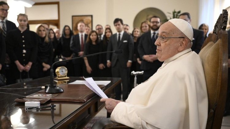 El Papa Francisco agradece a la fundación 'Gaudium et Spes' por su labor global contra la pobreza infantil