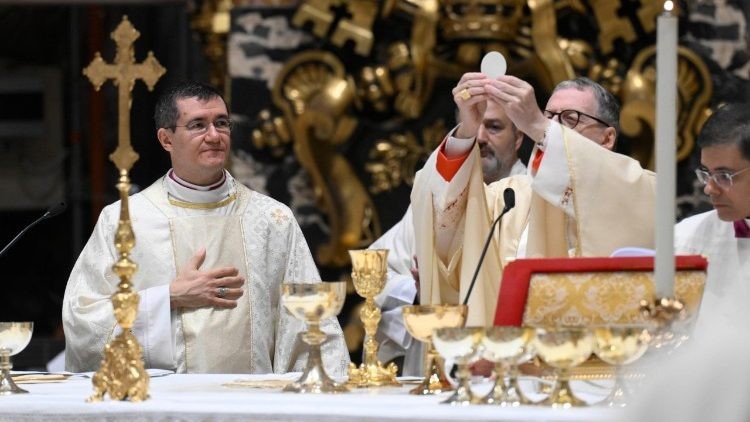Ordenación del Monseñor Ciampanelli: El Evangelio como defensa de la dignidad humana