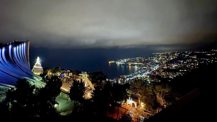 El cardenal Czerny en Beirut: La Iglesia libanesa necesita ayuda para atender a los refugiados sirios