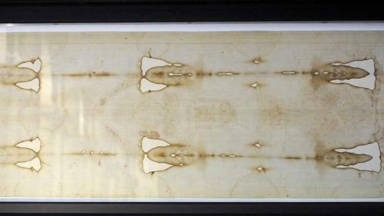 ¿Quién es el Hombre de la Síndone?: Una exposición en Roma desvela los misterios de la Sábana Santa