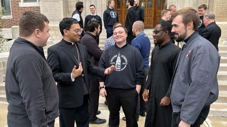 El programa de discernimiento vocacional duplica el número de seminaristas en la diócesis de Columbus