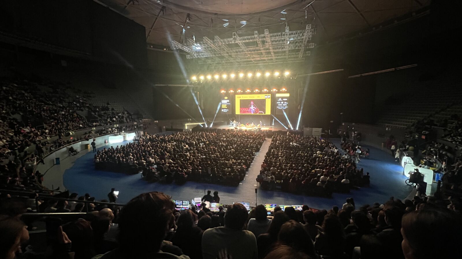 «El Despertar» congrega a 6.000 jóvenes en Vistalegre