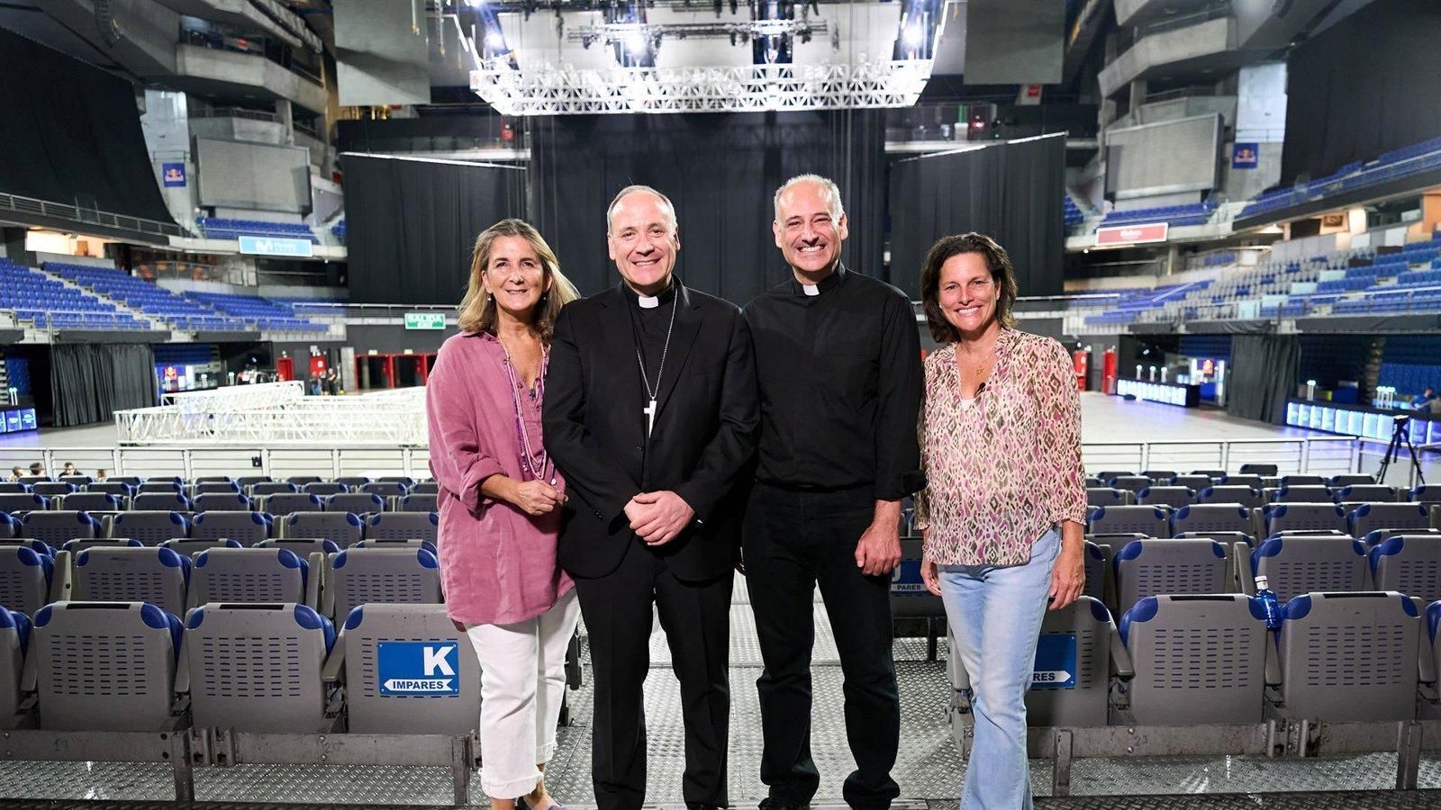 El Santísimo se expone por primera vez en el Movistar Arena