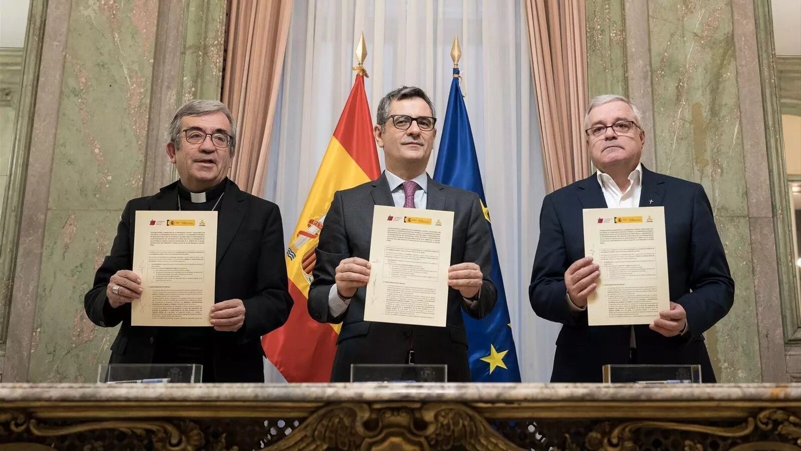 El Gobierno hace el ridículo vendiendo como acuerdo histórico lo que aún no ha firmado con la Iglesia