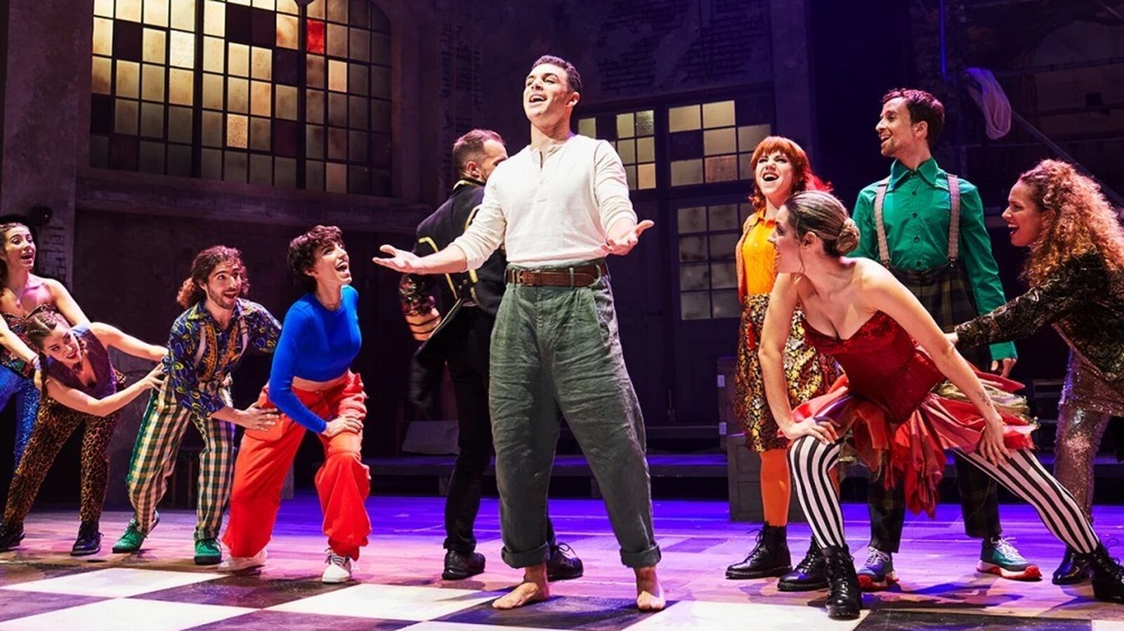 Banderas lleva Godspell a Madrid con una lectura teatral del Evangelio y un enfoque no catequético