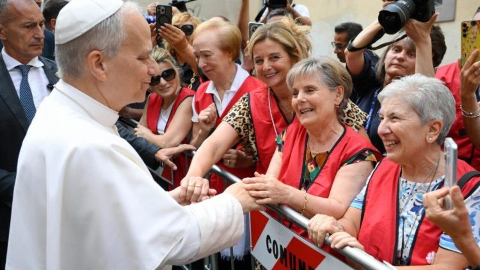 El Papa visita el Sagrado Corazón en Roma y llama a acoger a los más vulnerables