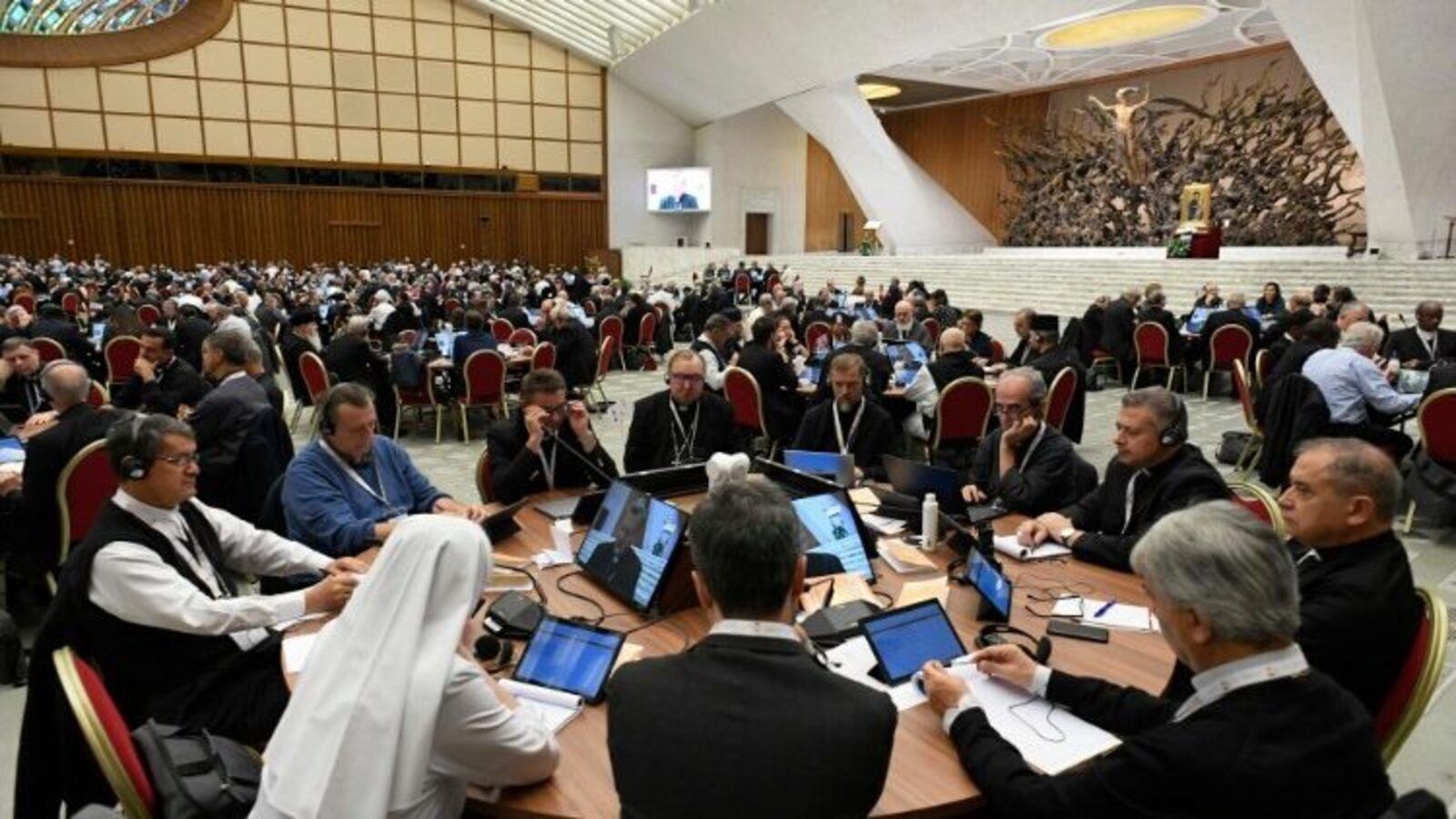 El sínodo publica los primeros informes sobre la misión digital y la formación sacerdotal