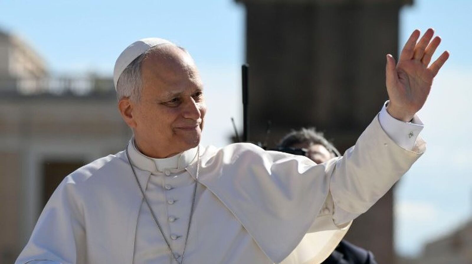 El Papa inicia su viaje a África con su llegada a Argelia