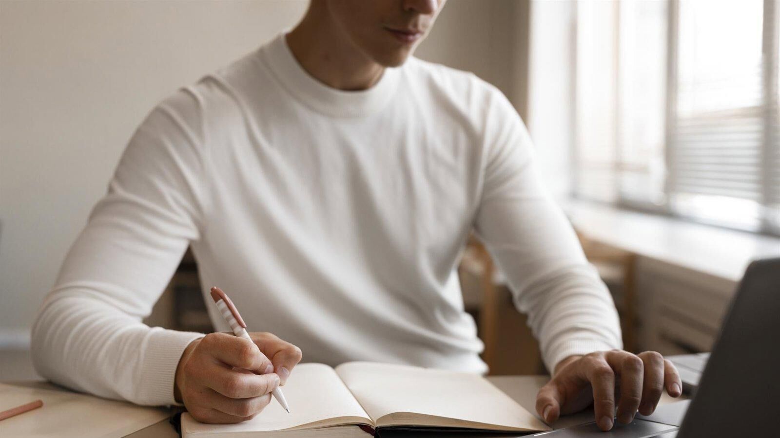Un estudio cuestiona que la reasignación de género mejore la salud mental en jóvenes
