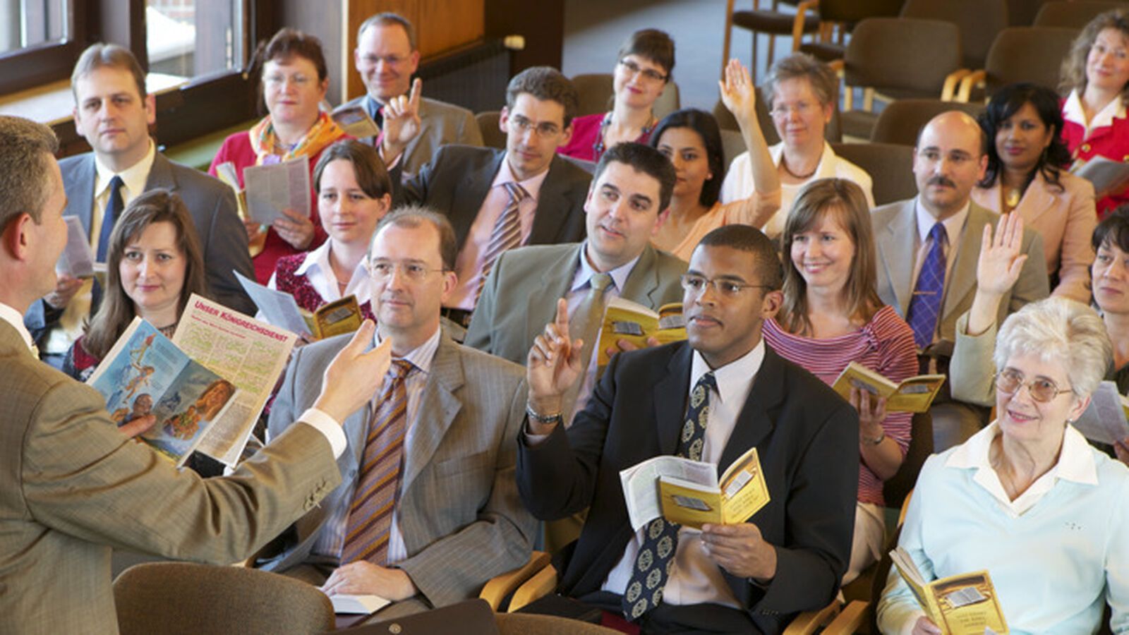 Polémica por la cesión de un colegio católico en Castellón a un acto de los Testigos de Jehová