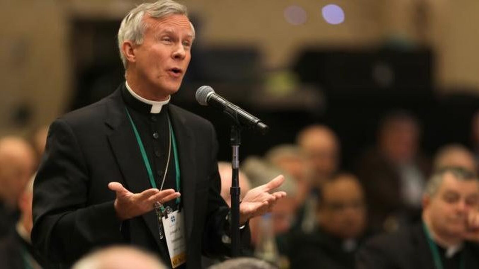 Strickland critica las bendiciones a parejas del mismo sexo y pide claridad