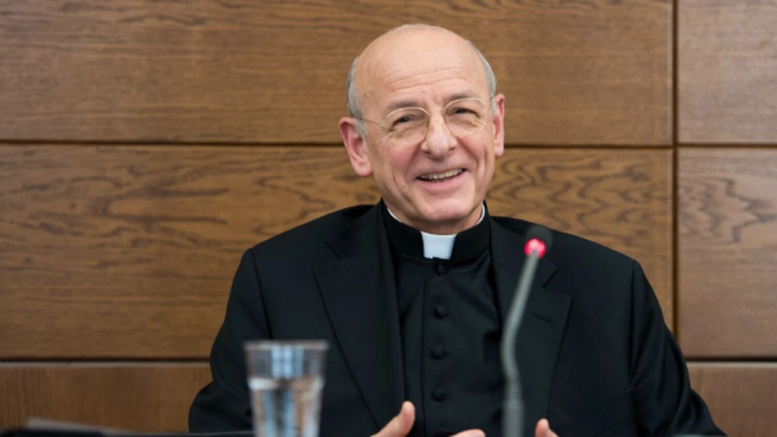 El Prelado del Opus Dei invita a profundizar en la virtud de la pobreza como camino a Dios