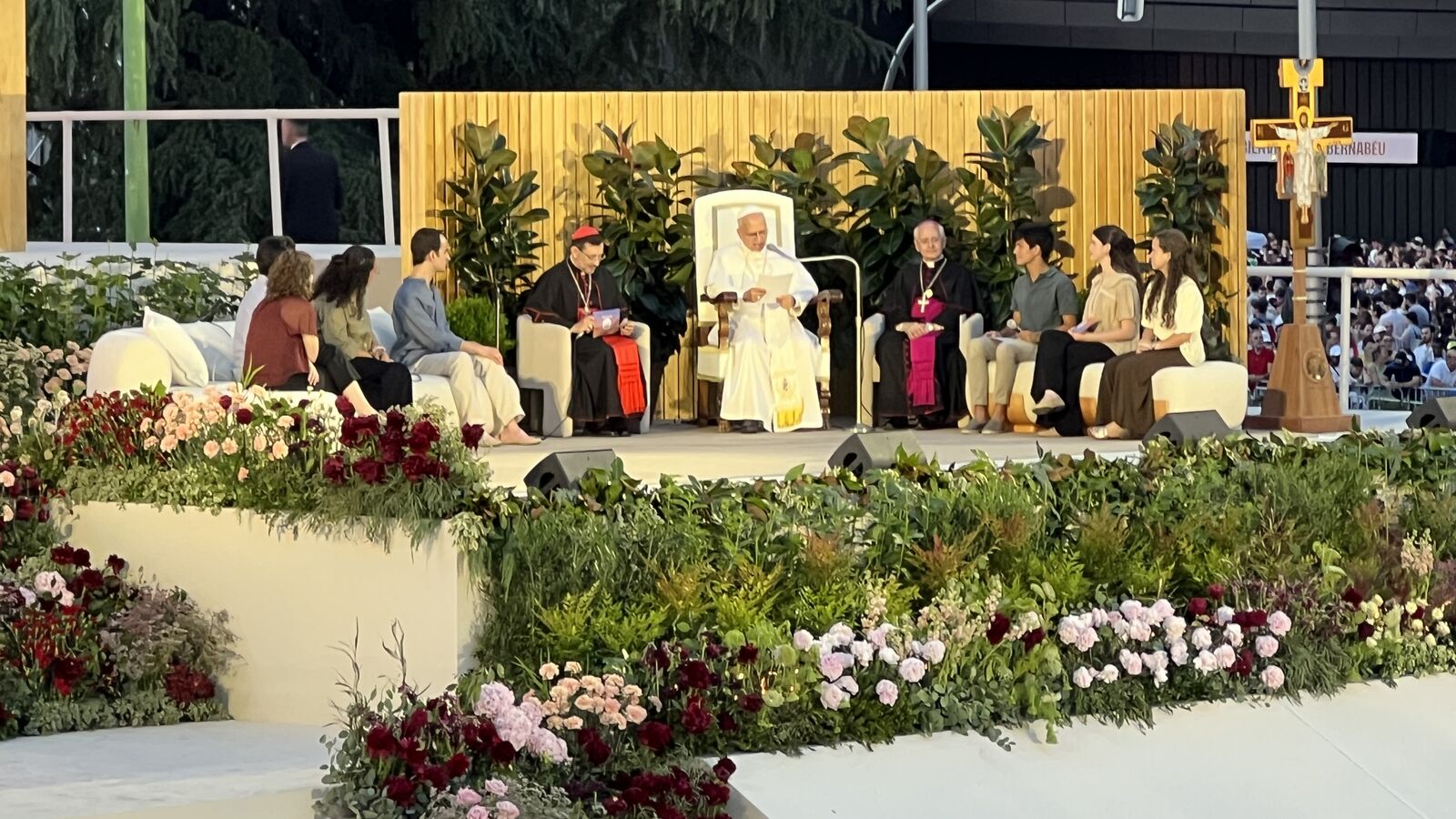 Las 30 frases que deja el Papa León XIV a los jóvenes para que mediten
