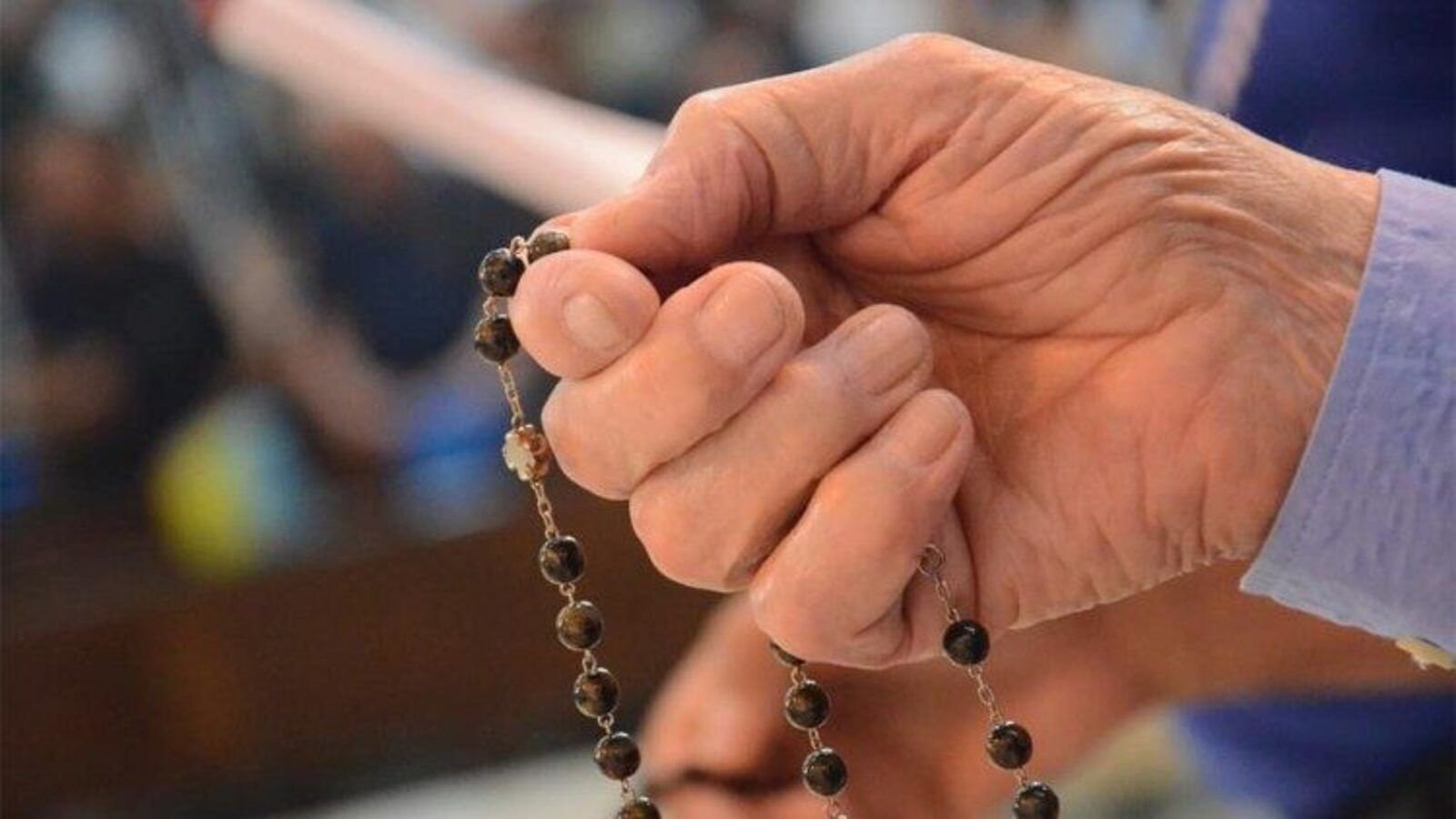 Chicago investiga denuncia de abuso contra un sacerdote activista