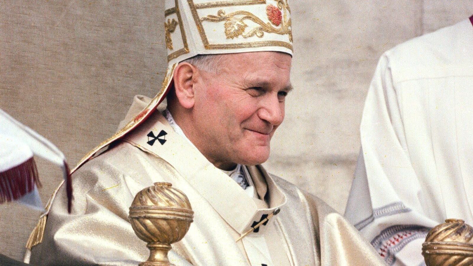 Karin Lejeune recuerda la amistad de su padre con Juan Pablo II en el centenario de su nacimiento
