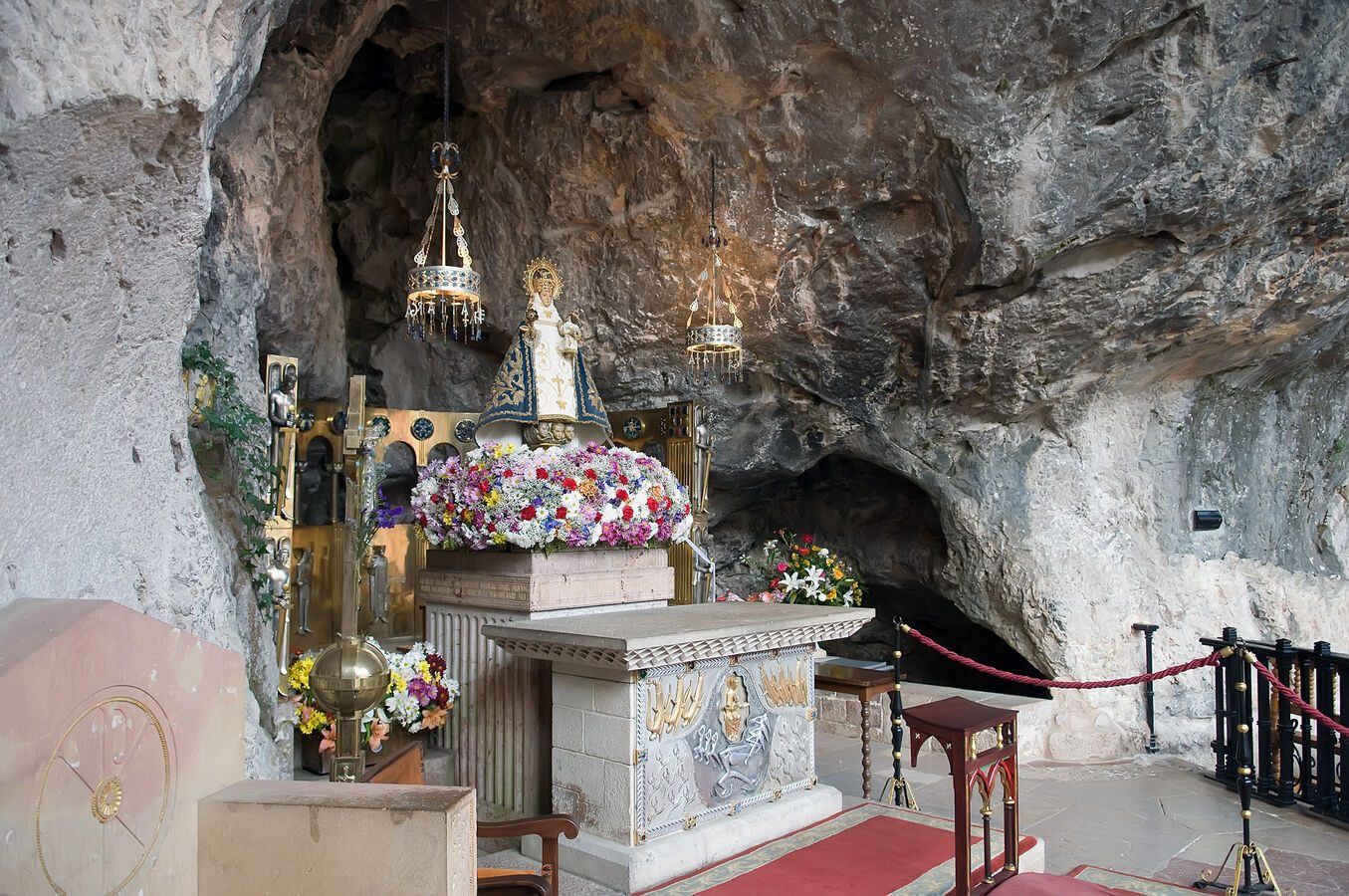 Asturias vuelve a dejar sin retransmisión la Misa de Covadonga