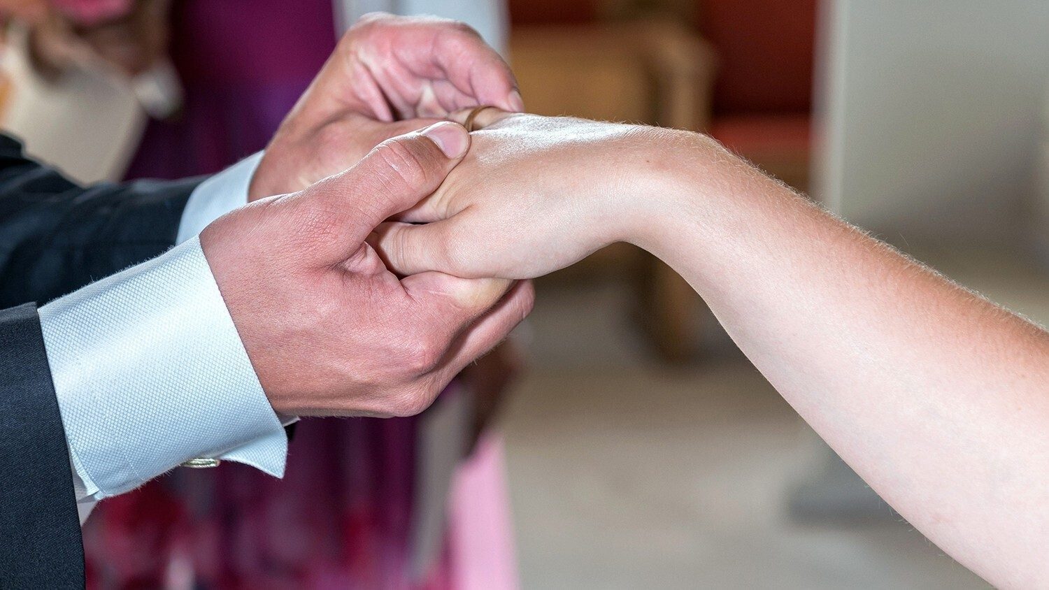 Reino Unido veta a Päivi Räsänen por defender el matrimonio cristiano
