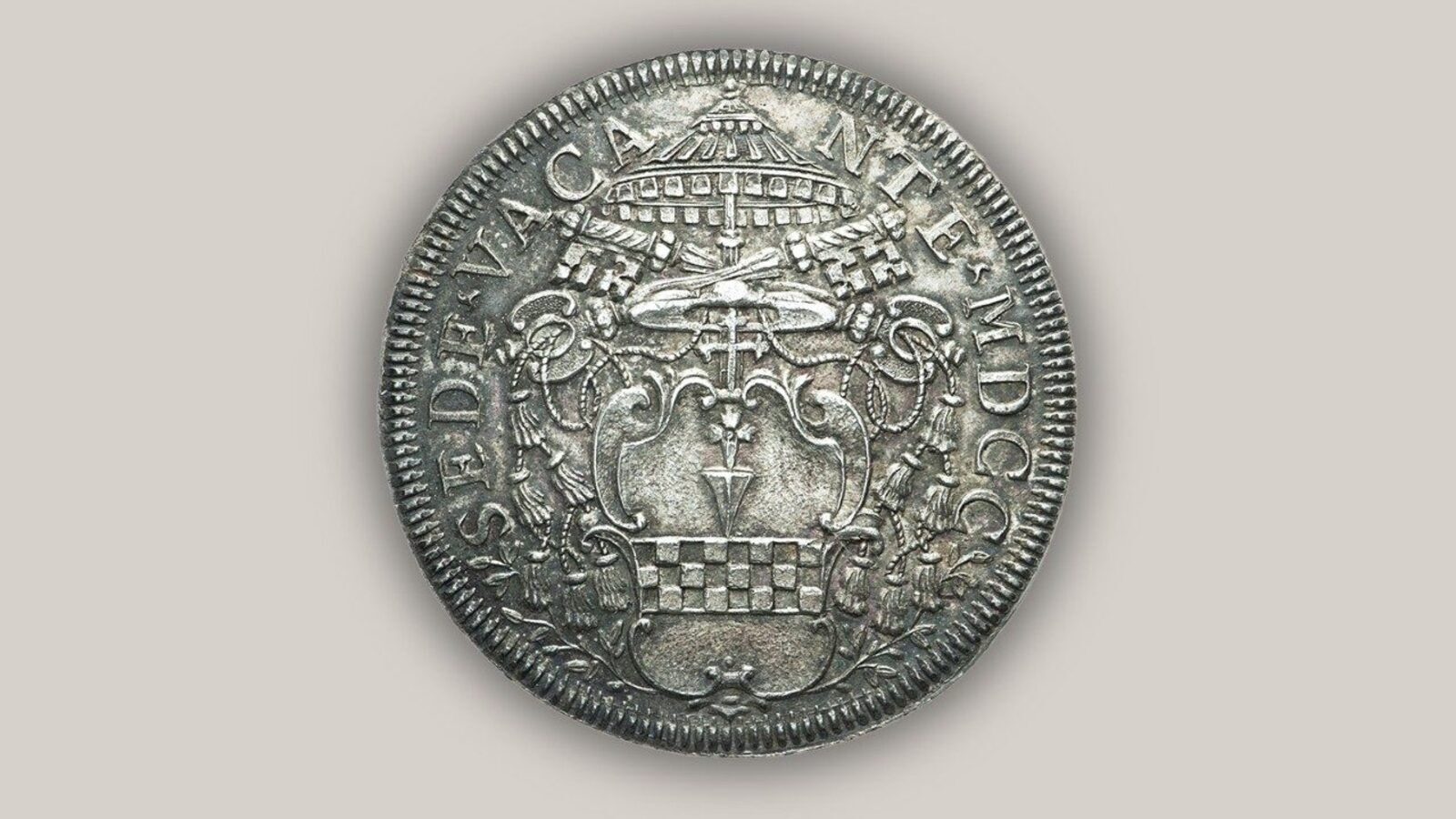 Vaticano retorna la imagen papal en las monedas tras nueve años