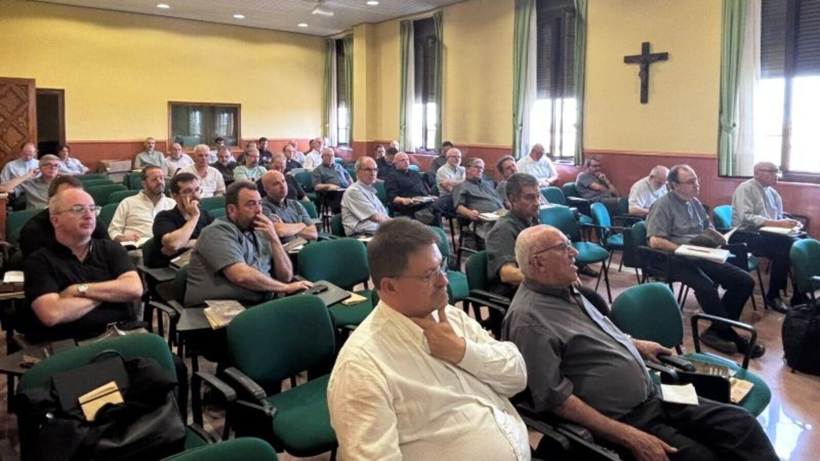 Madrid forma a 70 sacerdotes para afrontar la soledad y la sobrecarga