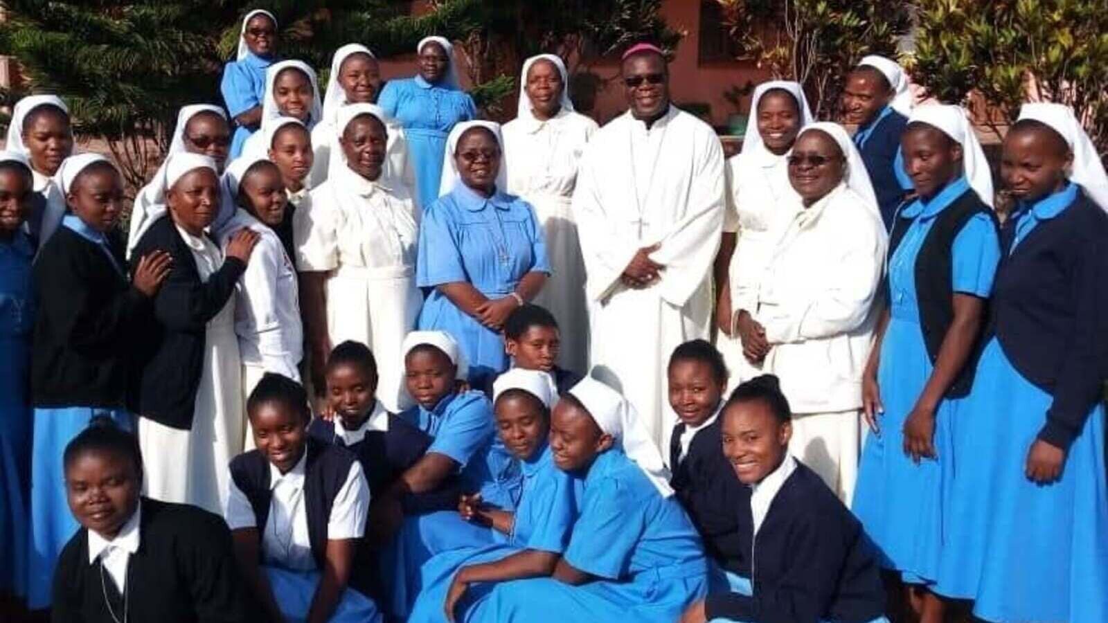 Las Hermanas de la Misericordia abren un centro comercial en Zambia
